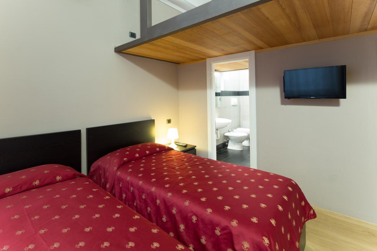 Helvetia Suite Genoa Luaran gambar